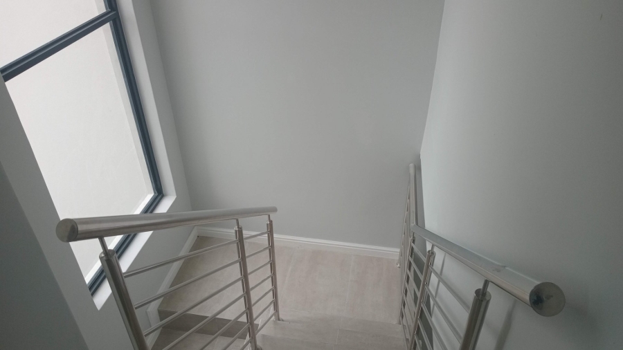 4 Bedroom Property for Sale in Sandown Western Cape